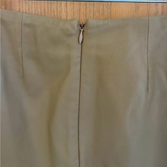 NWT DANA BUCHMAN Beige Taupe 100% Lambskin Classic Pencil Skirt Women’s Size 12 - Picture 8 of 16